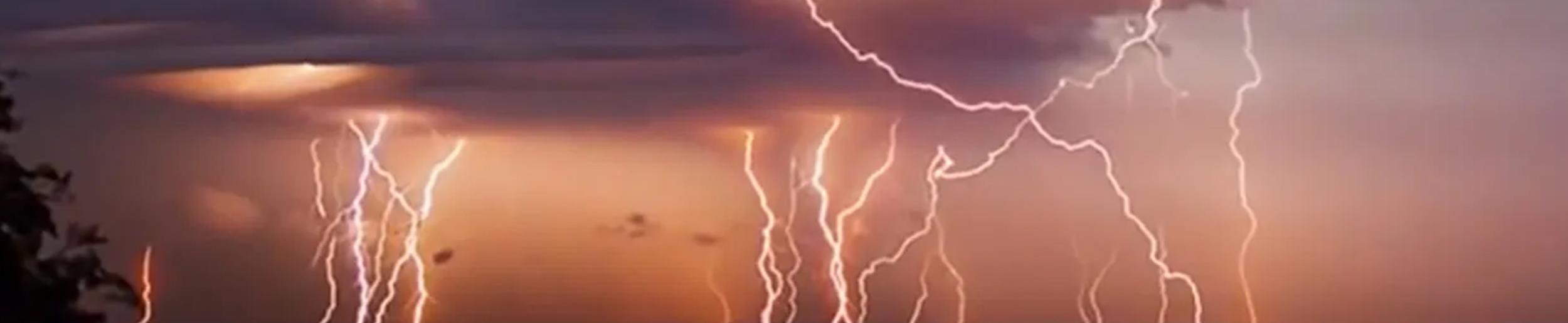 image of lightning strikes