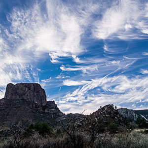 Mares' tail clouds over Texas