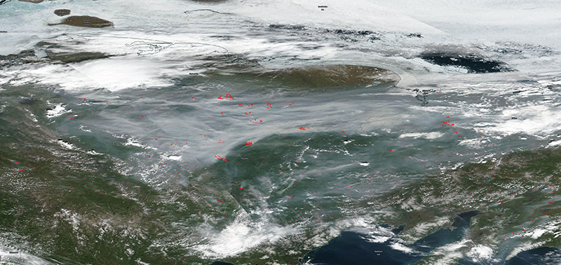 Fires and Smoke in Eastern Russia on 22 June 2020 (Suomi NPP/VIIRS)