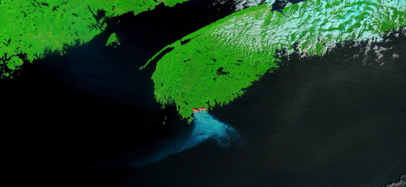 False color image of fires and smoke in Nova Scotia, Canada on 29 May 2023 from the MODIS instrument aboard the Terra satellite