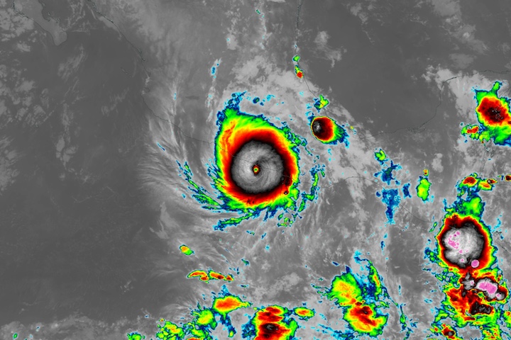 Hurricane Otis making landfall near Acapulco, Mexico on 25 October 2023 from the ABI instrument aboard the GOES-East satellite 