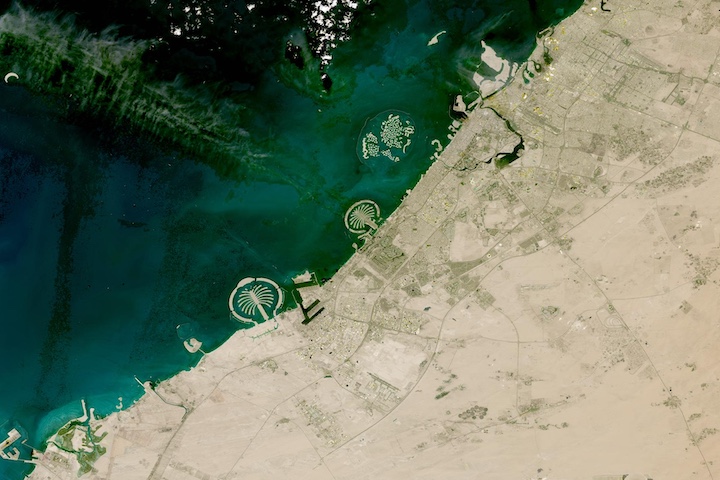True color Nadir BRDF-Adjusted Reflectance HLS image of Dubai in the United Arab Emirates on 27 November 2023 from the OLI instrrument aboard the Landsat 8 & 9 satellites