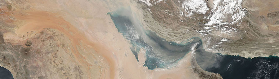  Dust Storm in the Persian Gulf - feature grid