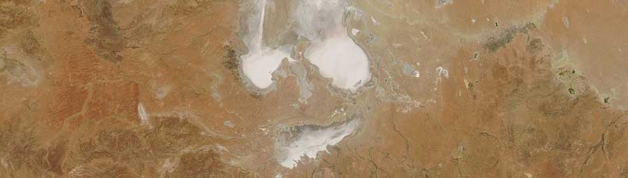 Lake Eyre, Australia - feature grid