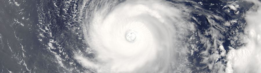 Super Typhoon Noru (07W) in the northern Pacific - feature grid