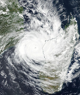 Tropical Cyclone Idai in the Mozambique Channel - feature grid