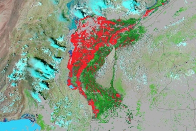3-day composite showing flooding in red overlaid on a false-color image composite of flooding in Pakistan from the MODIS instruments aboard the Aqua and Terra satellites. 