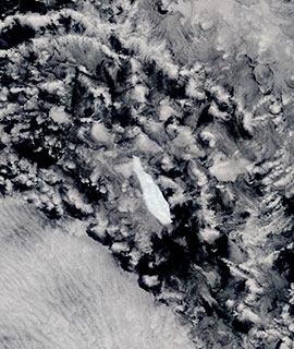 Iceberg B15T in the South Atlantic Ocean - feature grid