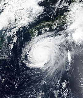 Super Typhoon Jebi approaches Japan - feature grid