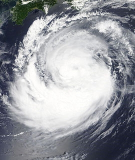  Tropical Storm Francisco Approaching Southern Japan - feature grid