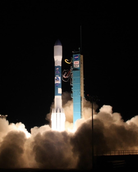 A United Launch Alliance Delta II rocket carrying the joint NASA-NOAA Suomi National Polar-orbiting Partnership (Suomi NPP) satellite lifts off from  California's Vandenberg Air Force Base on October 28, 2011. 