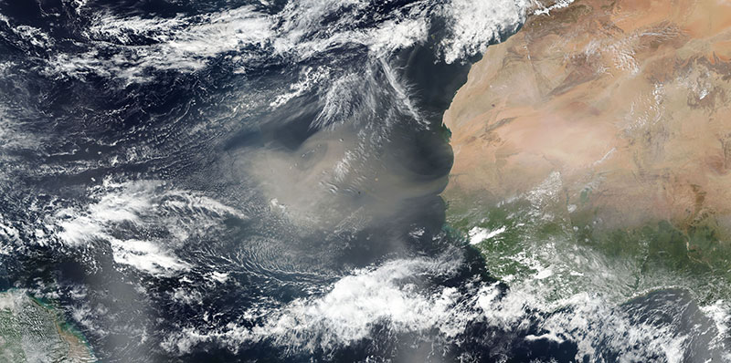 Dust Storm off the coast of West Africa on 15 October 2017 (Suomi-NPP/VIIRS)