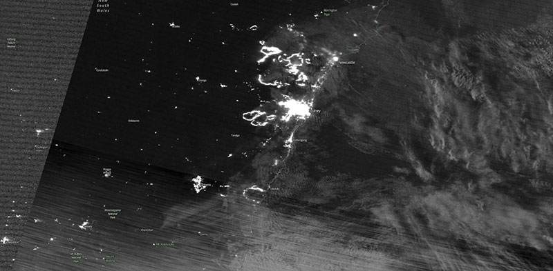 Fires near Sydney, Australia on 6 December 2019 (Suomi-NPP/VIIRS)