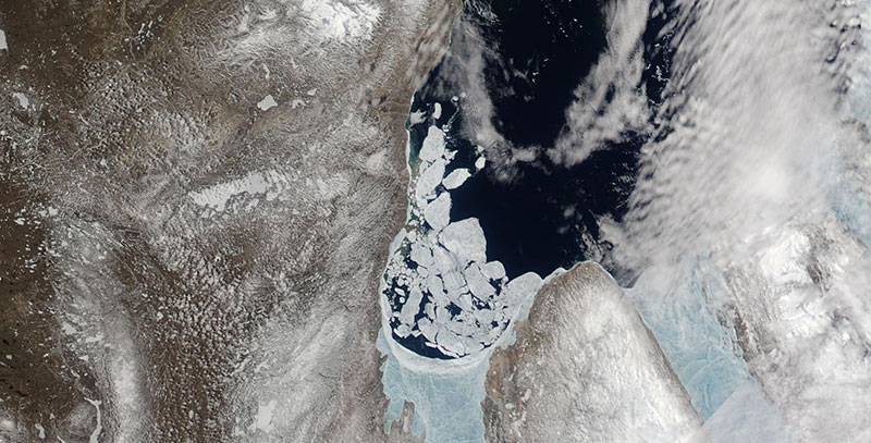 Ice breakup in the Amundsen Gulf on 16 June 2019 (Aqua/MODIS)