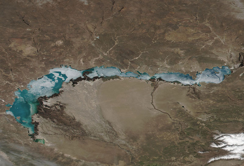 Lake Balkhash, Kazakhstan on 8 April 2019 (Suomi-NPP/VIIRS)